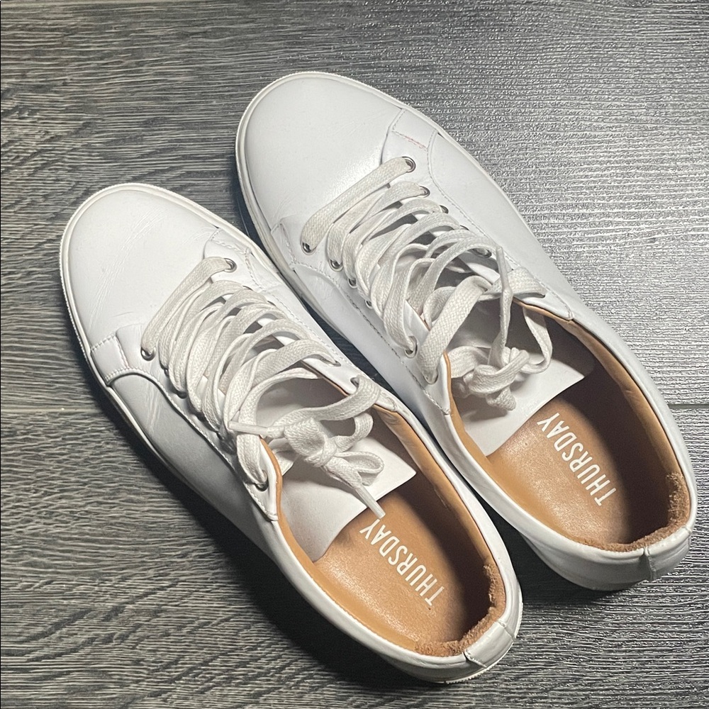 Thursday white leather sneakers